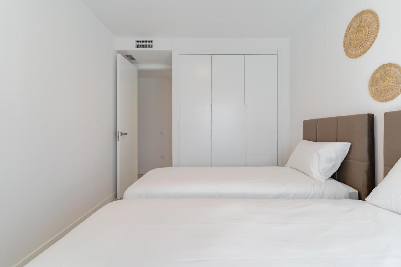 Cosy And Centrally Located Apartment In Estepona Eksteriør bilde